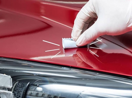 نکات تشخیص رنگ خودرو با دست کشیدن رو بدنه